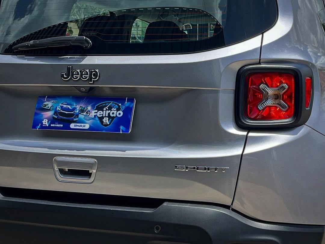 Jeep Renegade - Miniatura 11