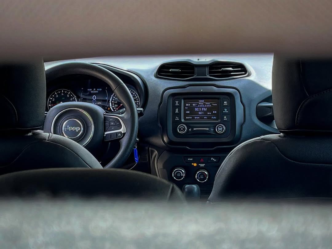 Jeep Renegade - Miniatura 17