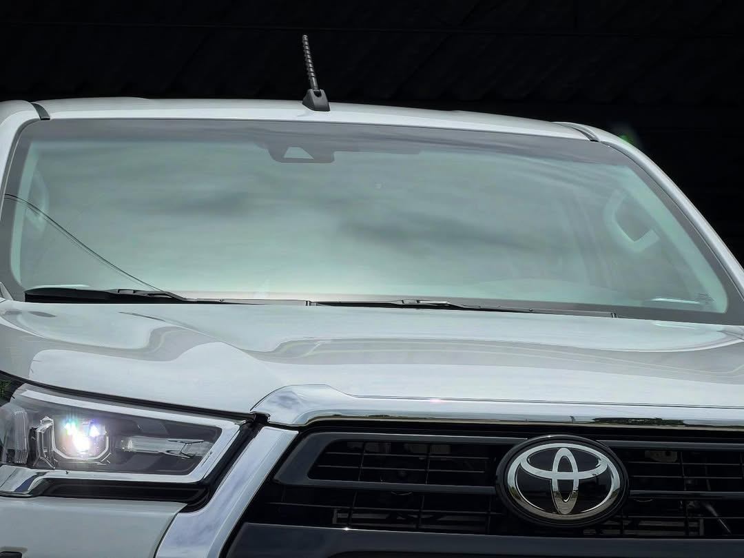 Toyota Hilux - Miniatura 4