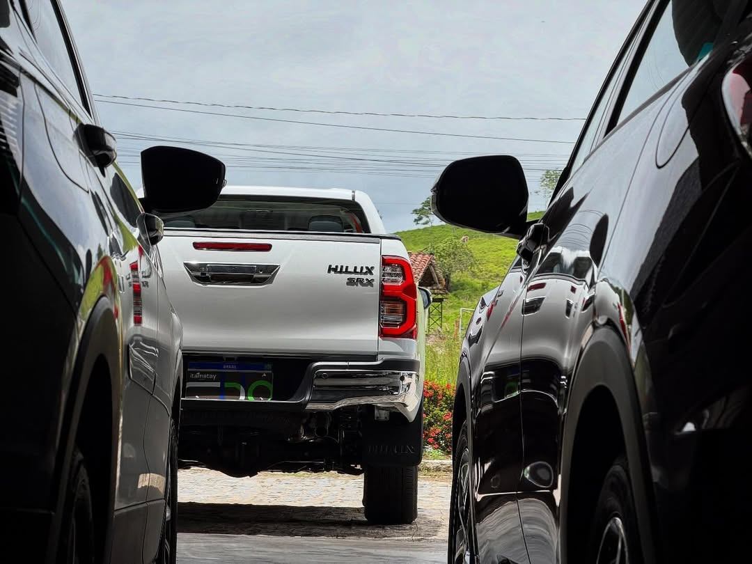 Toyota Hilux - Miniatura 8