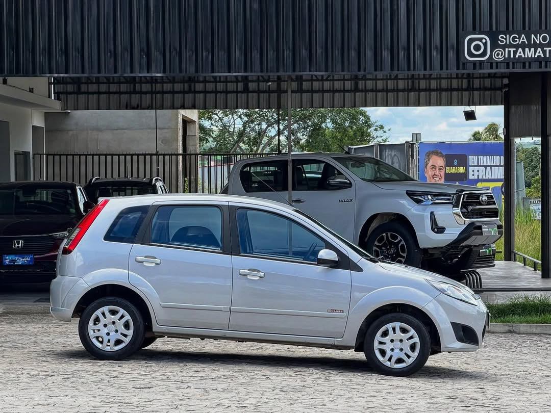 Ford Fiesta - Miniatura 3