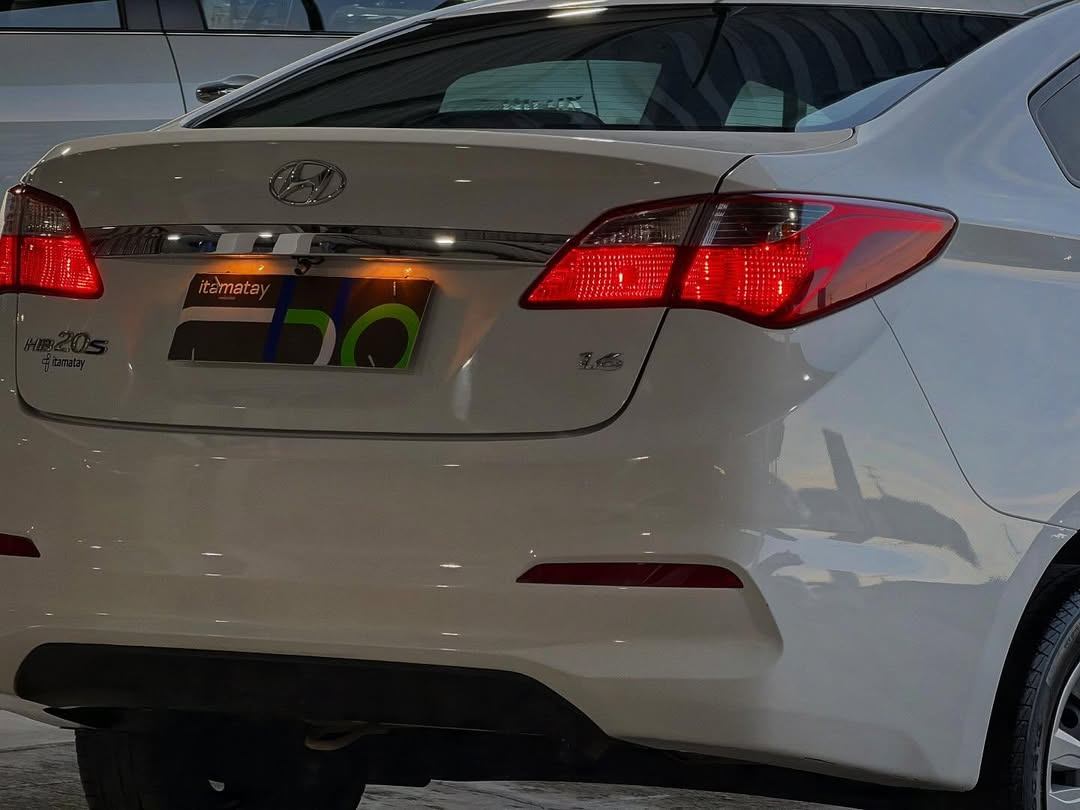 Hyundai HB20S - Miniatura 6