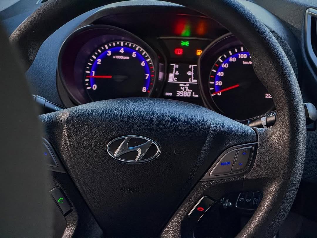 Hyundai HB20S - Miniatura 13