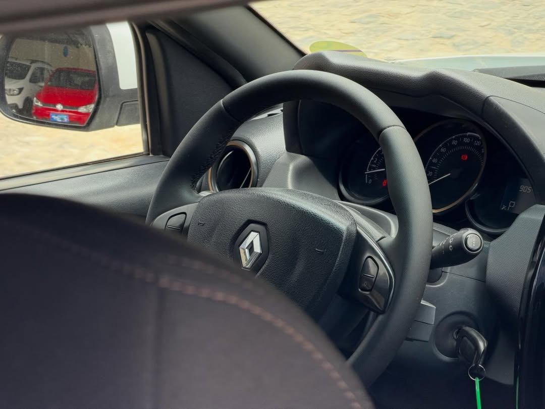 Renault DUSTER - Miniatura 12