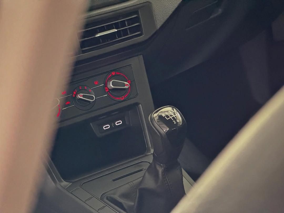 VW - VolksWagen Polo - Miniatura 6