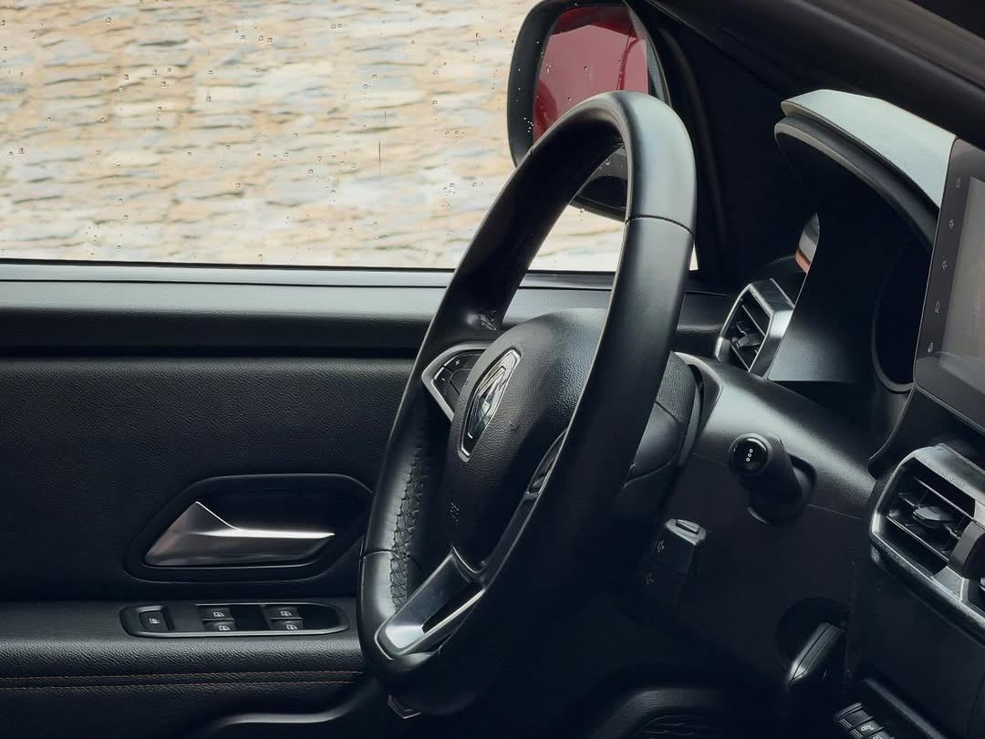 Renault OROCH - Miniatura 10