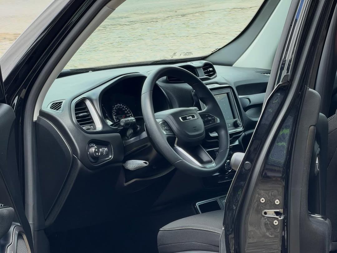 Jeep Renegade - Foto 16