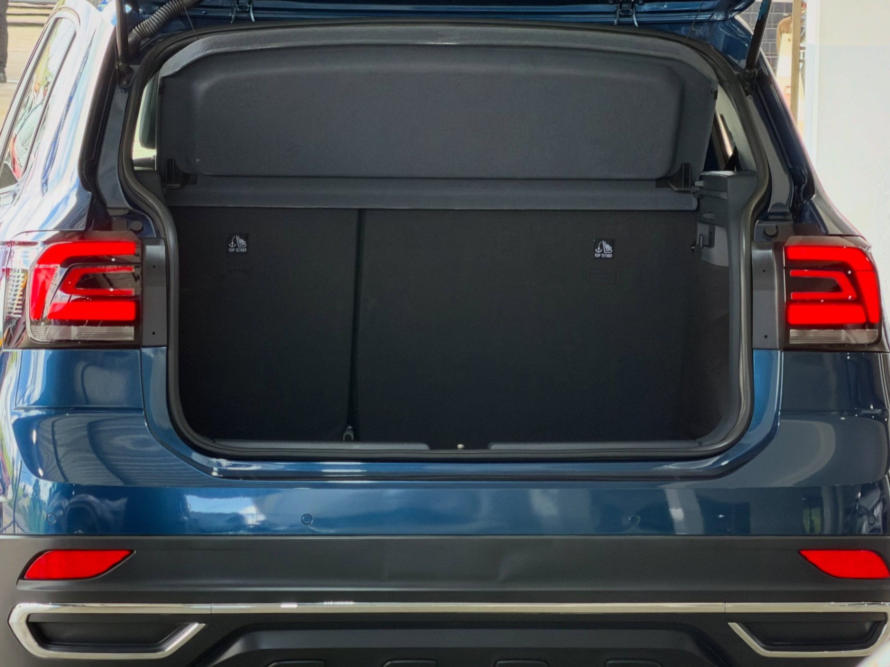 VW - VolksWagen T-Cross - Miniatura 3