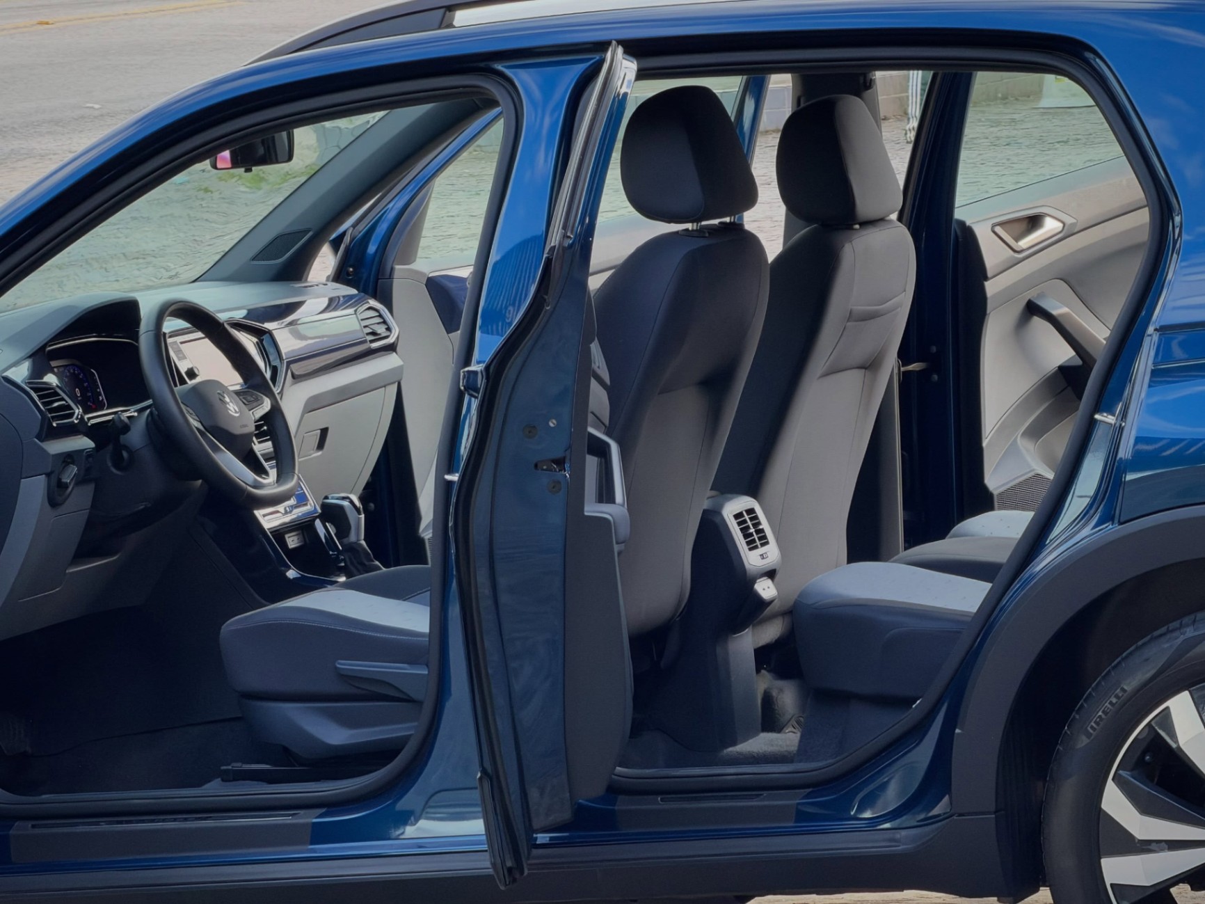 VW - VolksWagen T-Cross - Miniatura 10