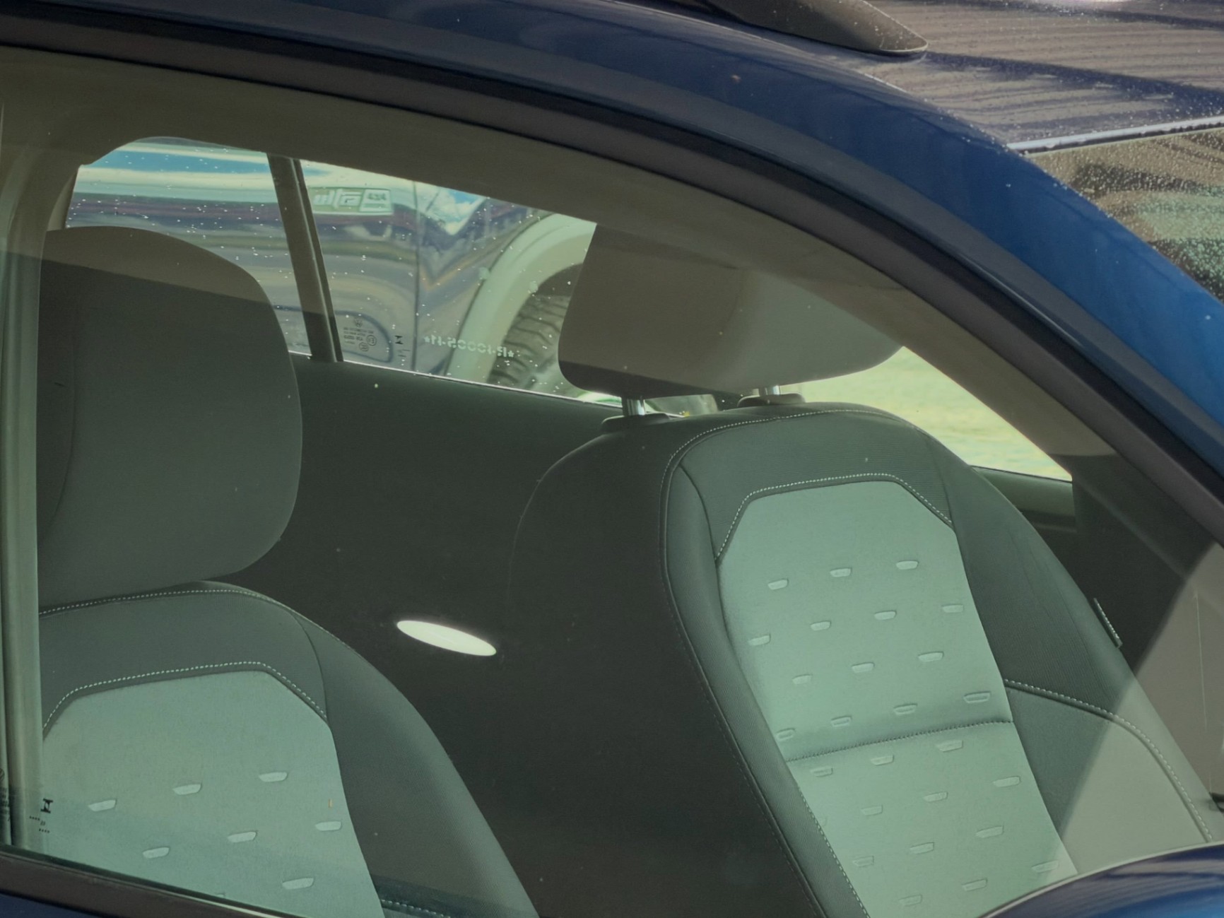 VW - VolksWagen T-Cross - Miniatura 14