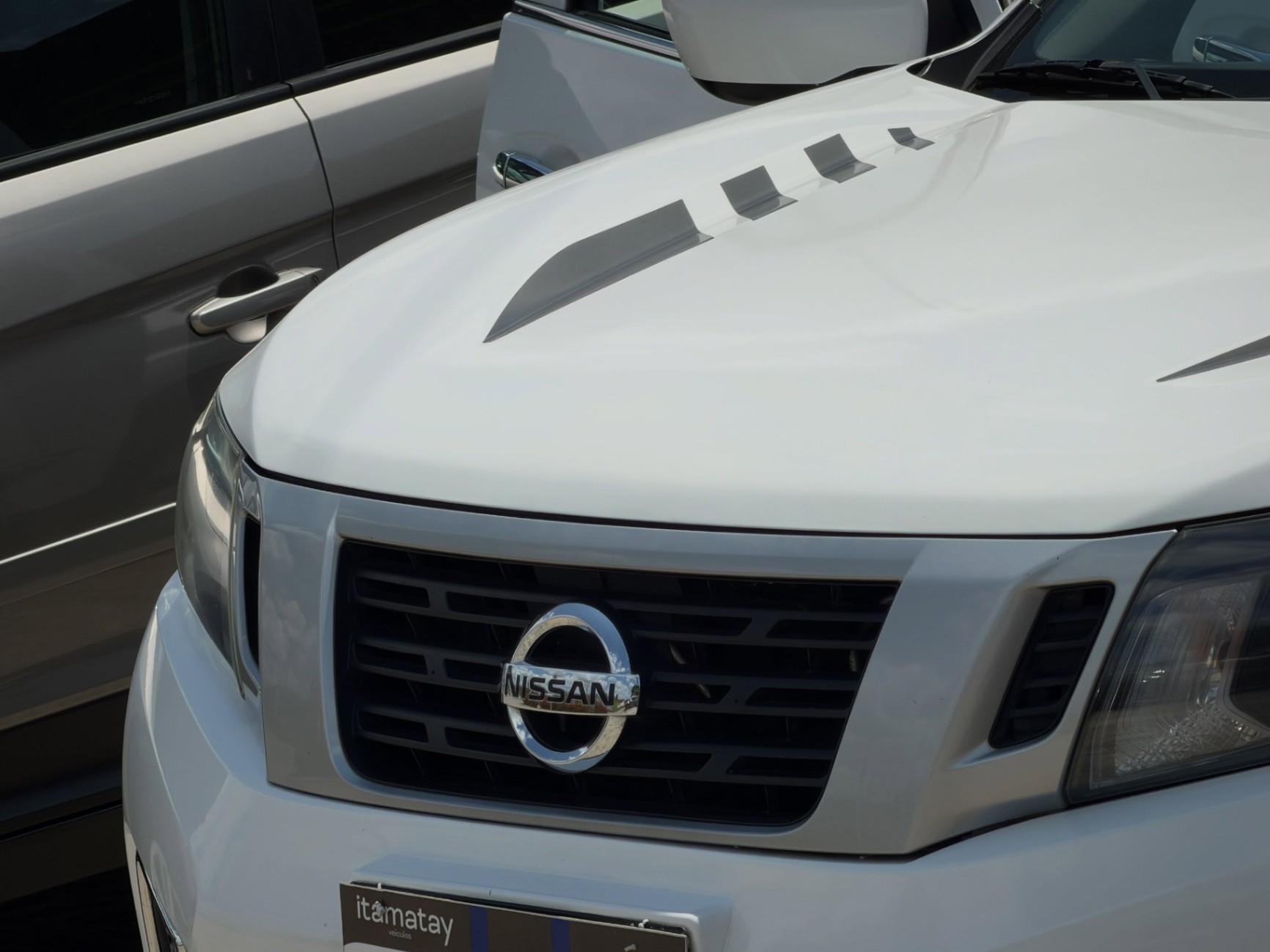 Nissan Frontier - Miniatura 3