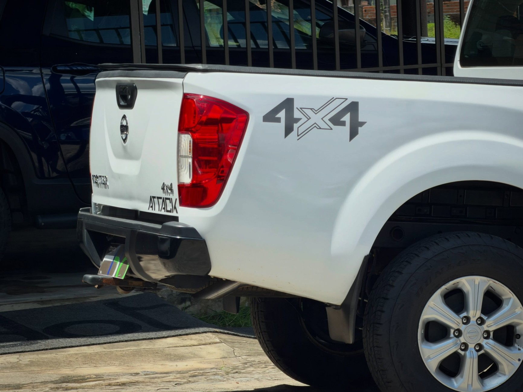 Nissan Frontier - Miniatura 4