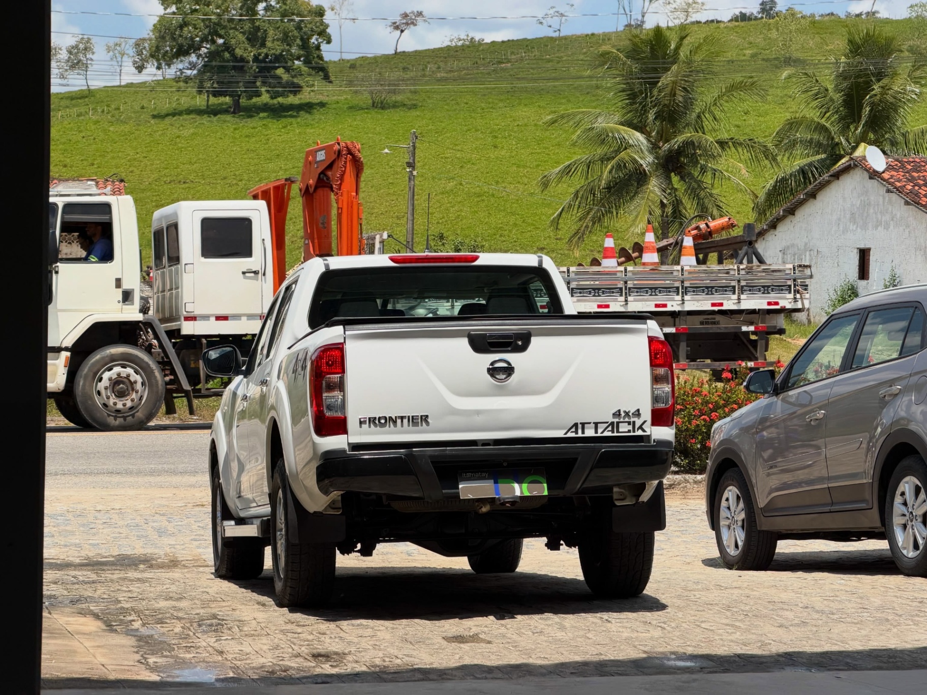 Nissan Frontier - Miniatura 13