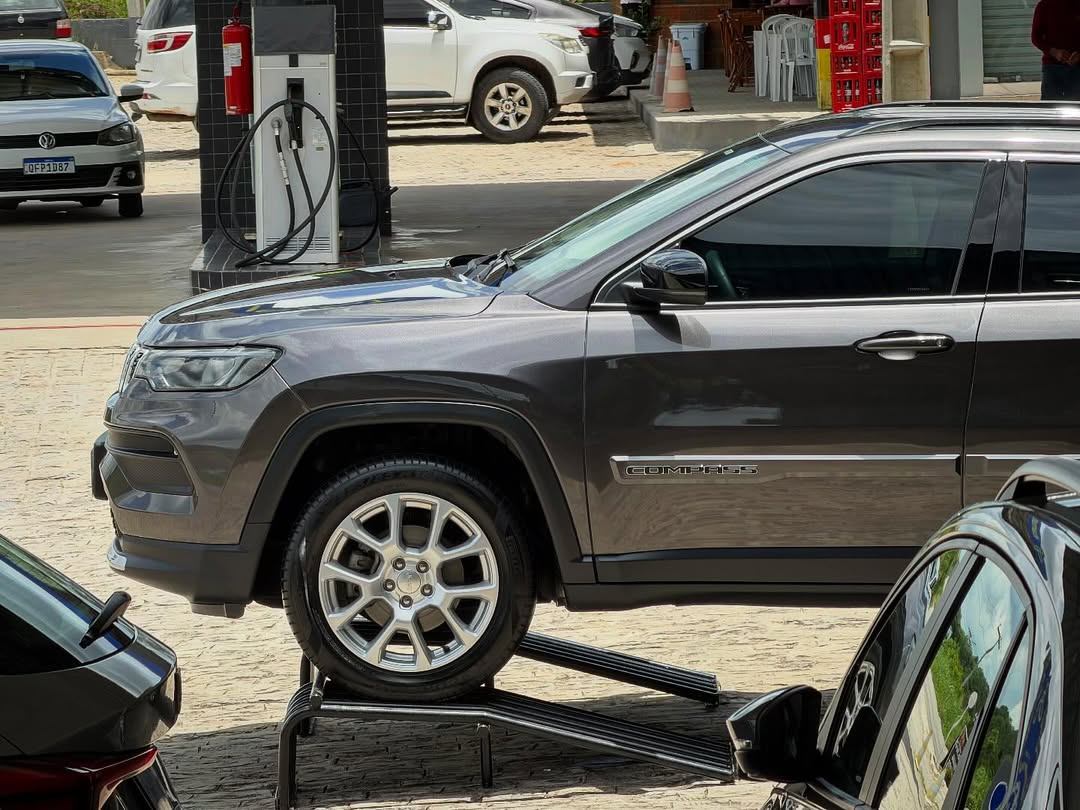 Jeep COMPASS - Miniatura 4