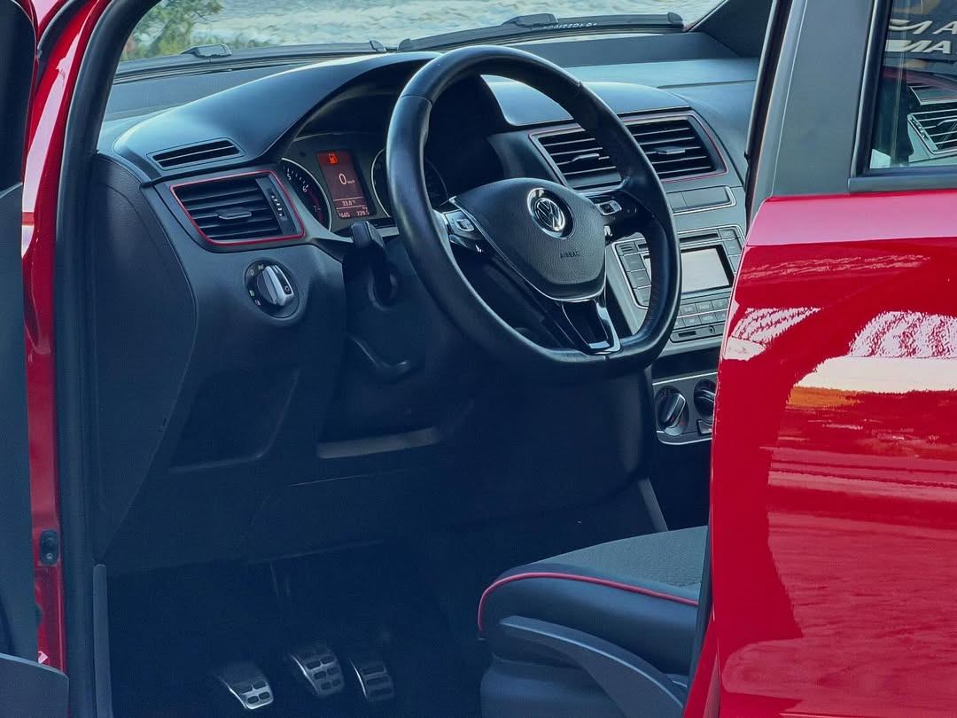 VW - VolksWagen Fox - Miniatura 7