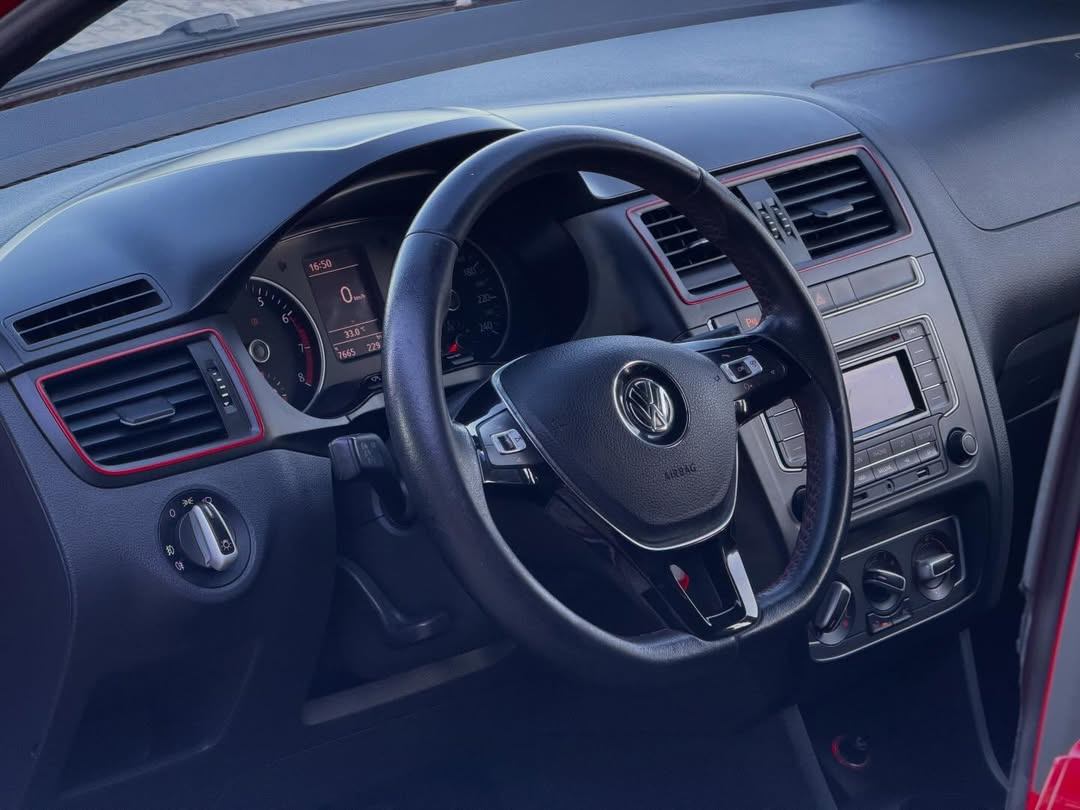 VW - VolksWagen Fox - Miniatura 9